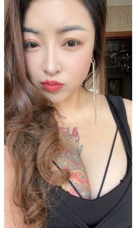 纹身大奶美少妇-买色网