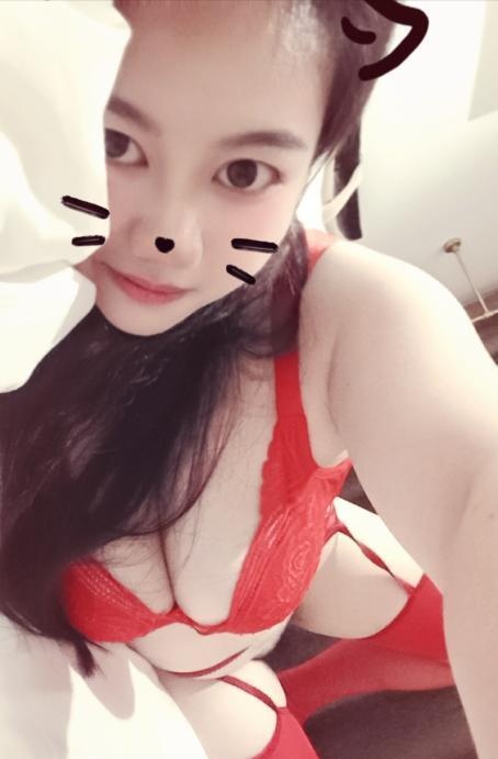 体验皮肤白嫩的宝儿-买色网