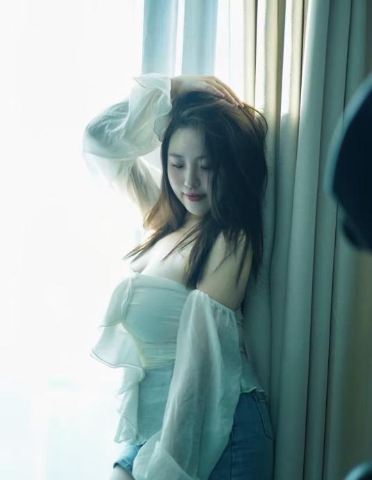 微胖美臀莎莎-买色网