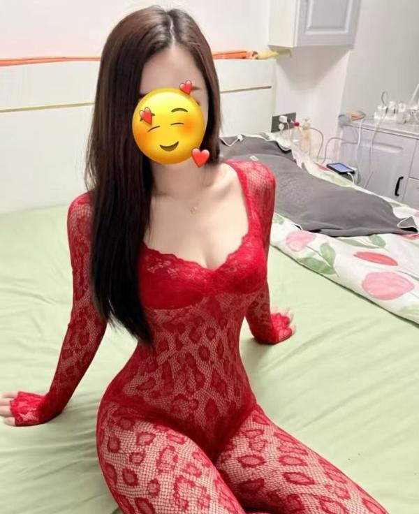 大胸美人妻-品茶社