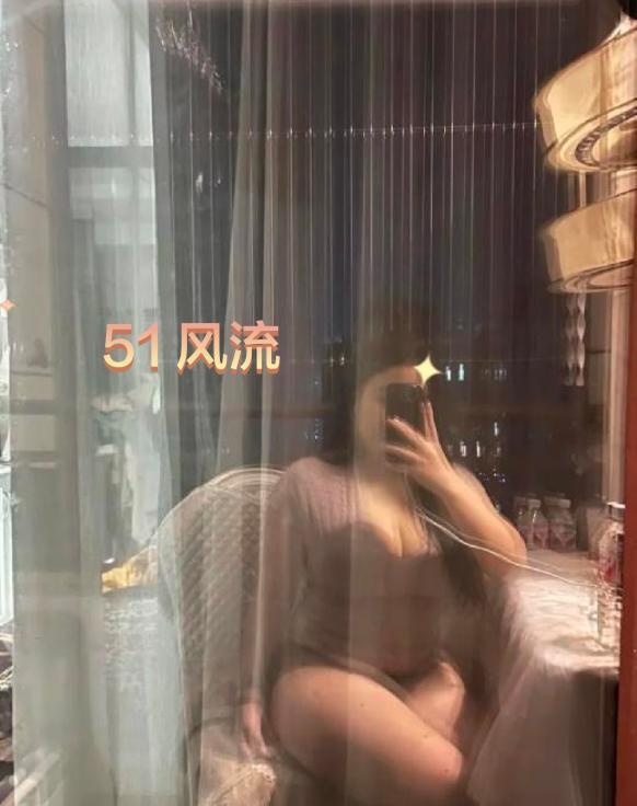 可以扣逼的美少妇-品茶社