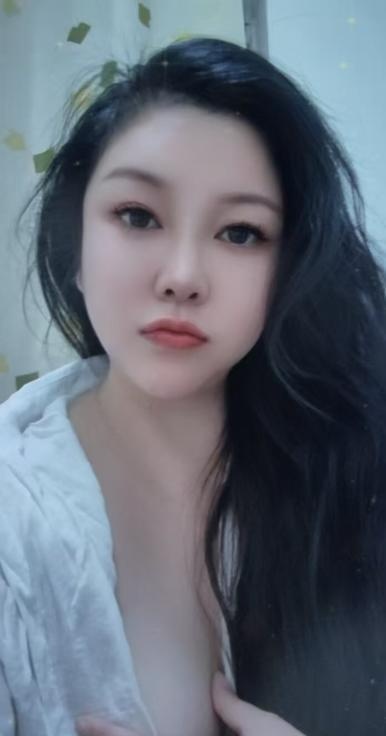 服务系的小姐姐-买色网