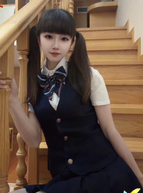 JK双马尾小姐姐-买色网