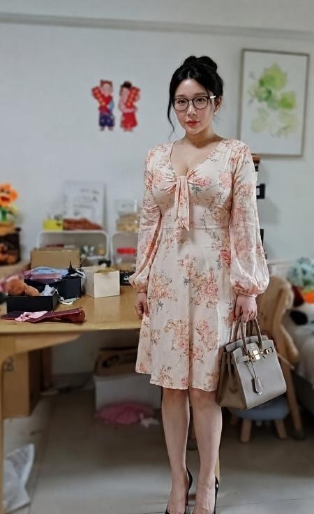 大屁股字母反差少妇-买色网