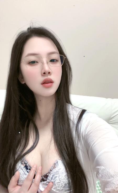 高挑反差明媚儿-买色网