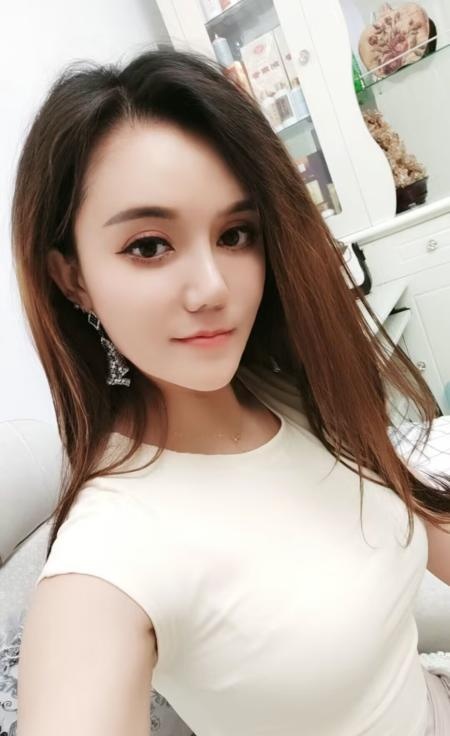 前凸后翘混血妹妹-买色网