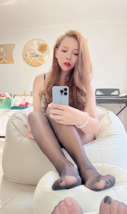 虎门黑丝情趣骚妇萱萱-买色网