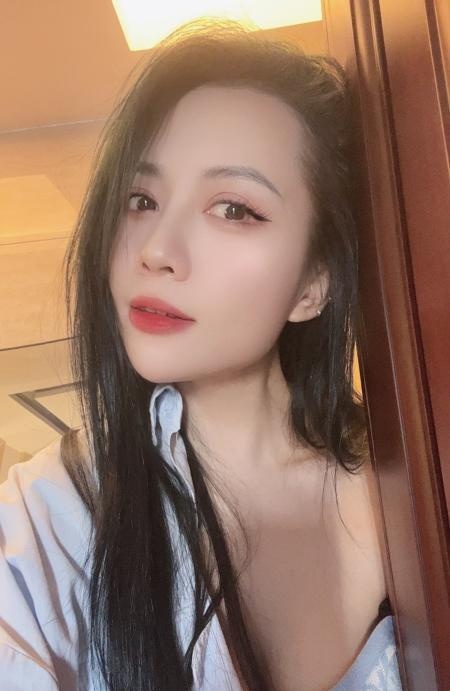 韵味轻熟女老师回归-买色网