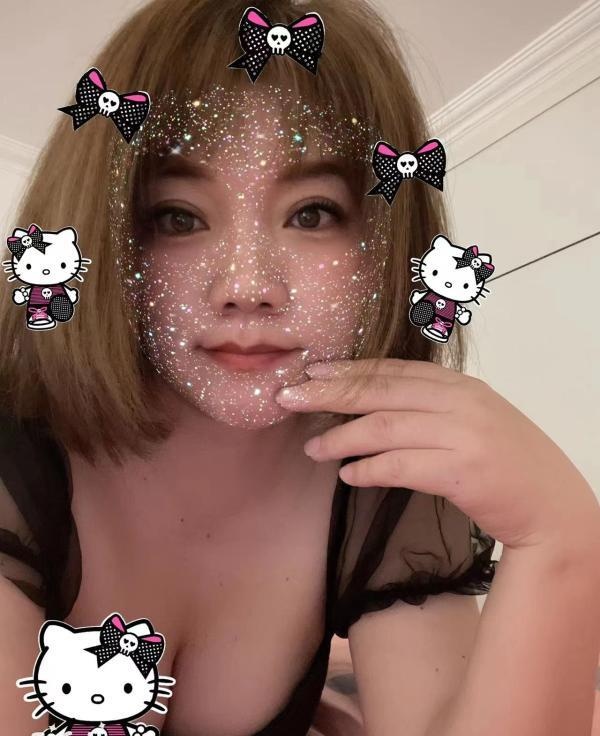 体验感很好的小姐姐-买色网