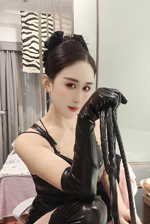 苏州美骚妇sm女王-买色网