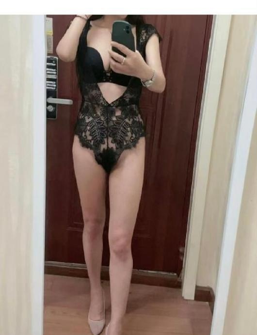 性感爆乳辣妹-买色网