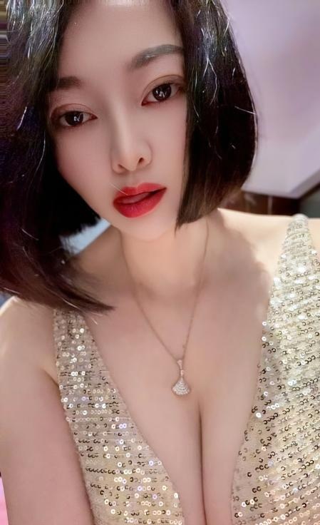 滨江E奶大乳控夏沫-买色网