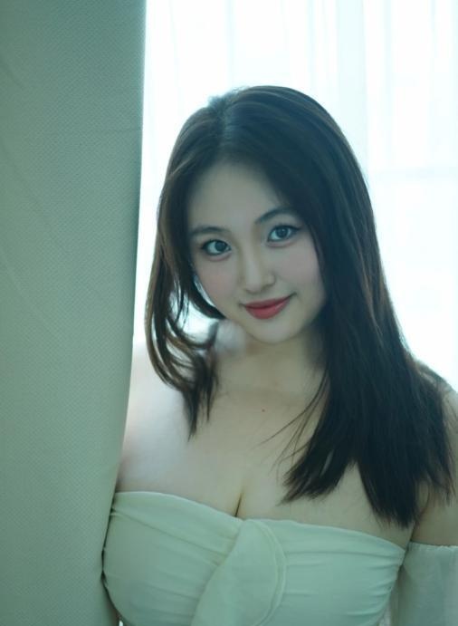 白嫩奶牛莎莎-买色网