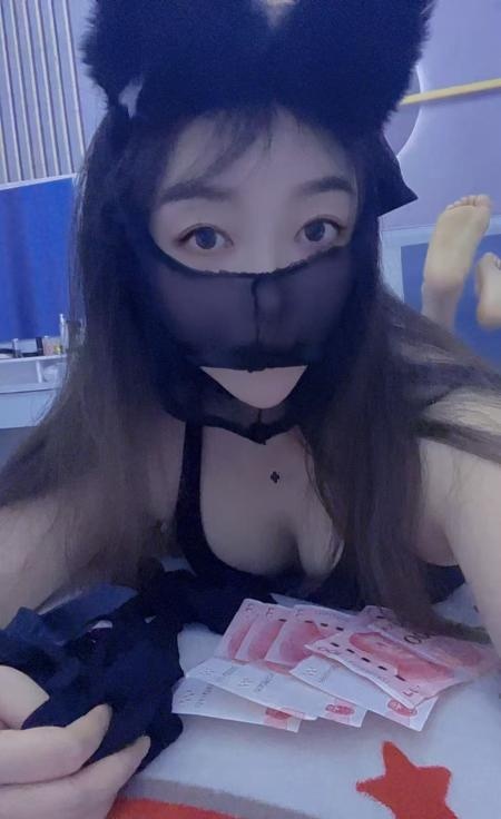 胸大臀圆美少妇-品茶社