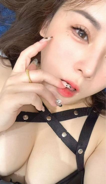 舌吻F胸幺妹-买色网