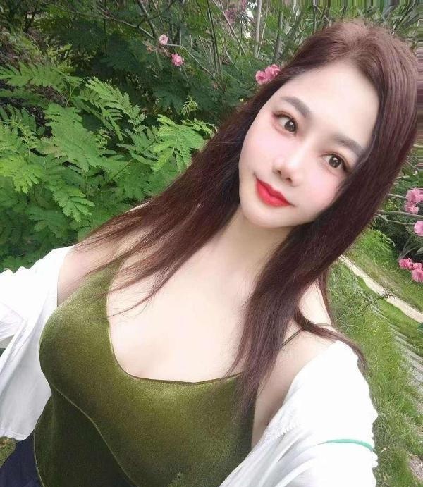 SM三通潮喷女神樱桃-买色网