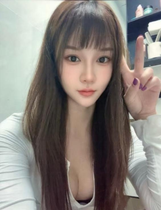 大胸美女炮架子-买色网
