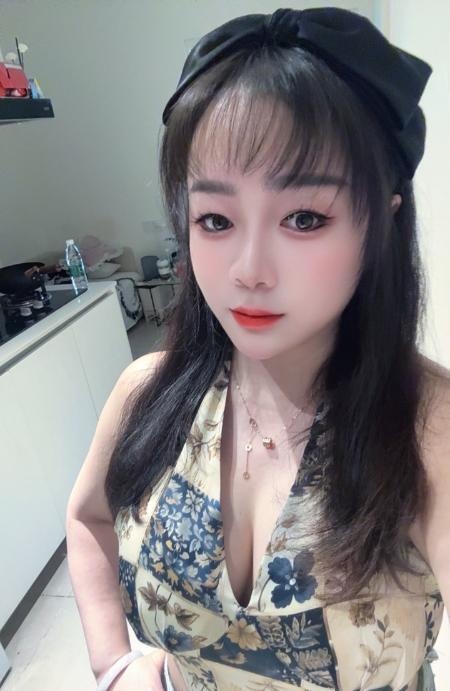 徐汇巨乳少妇伊诺-买色网