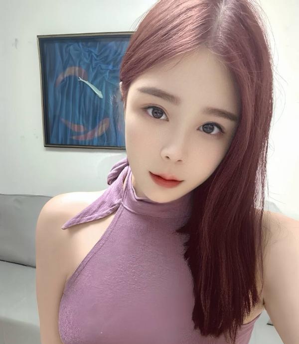 身材好服务骚妇-买色网