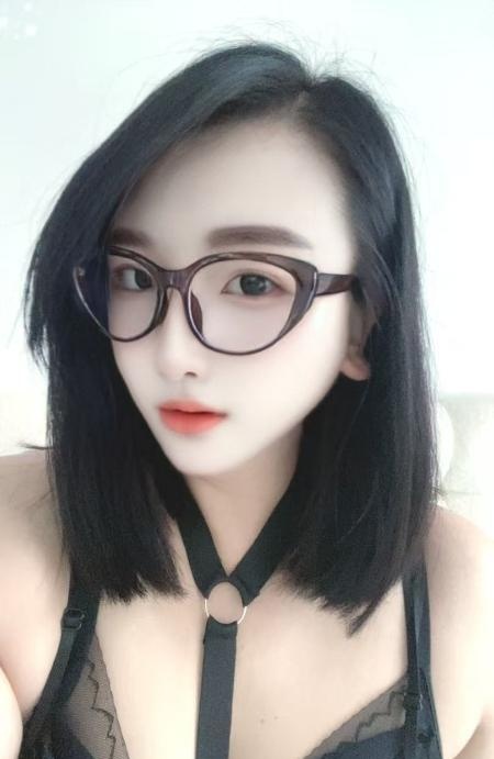 眼镜老师是骚货-买色网