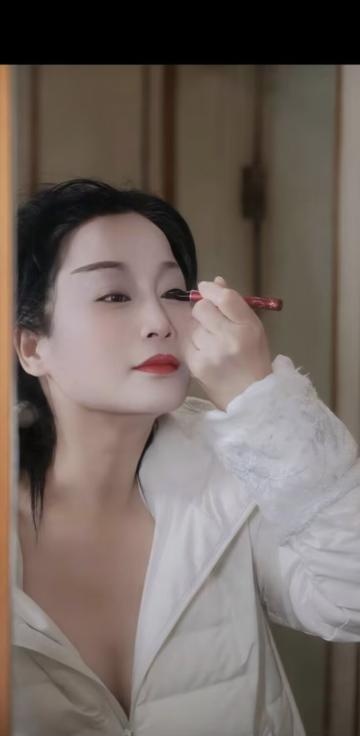 颜值在线的熟女姐姐-买色网