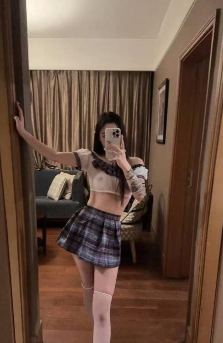 性感制服西西-买色网