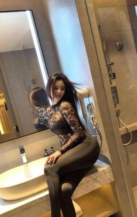 前凸后翘少妇若兰-买色网
