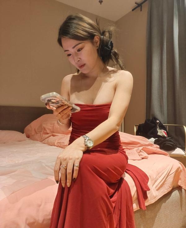 苗条妹子琳达-买色网