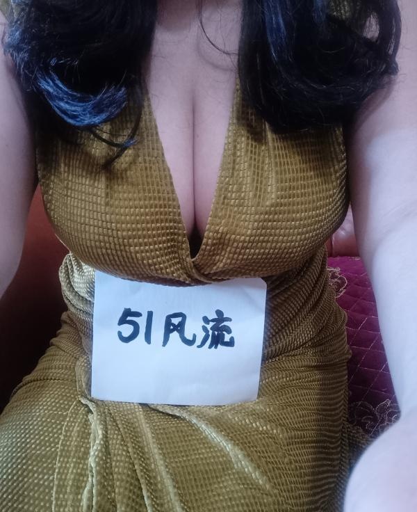 和平前凸后翘小姐姐-买色网