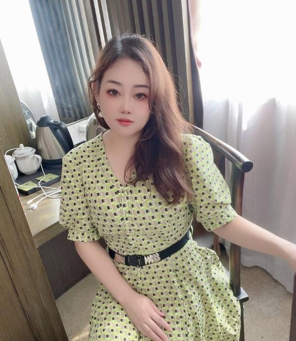 后入肥臀少妇妍妍-品茶社