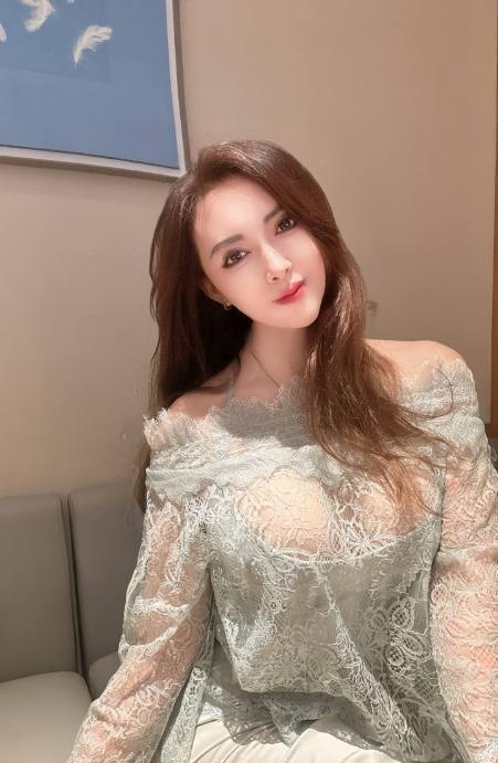 风骚制服诱惑老师-买色网