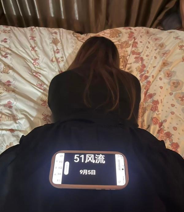 巨臀小萝莉-买色网