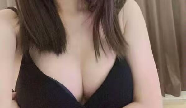 巨乳肥臀美熟女-买色网