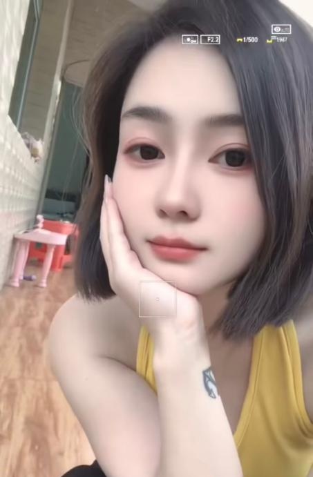 兼职美女花生米小姐姐-买色网