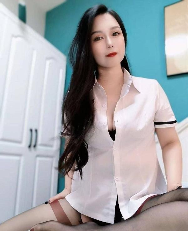 黑丝大奶熟女萱萱-买色网