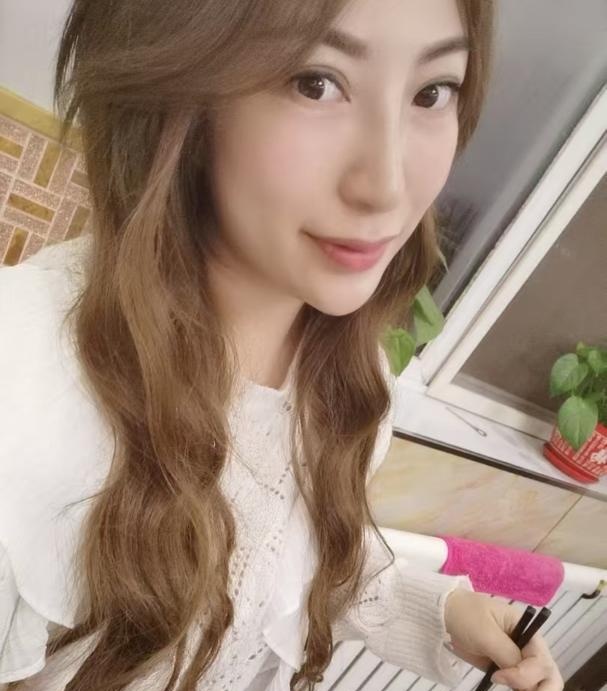 肤白貌没E奶少妇-买色网