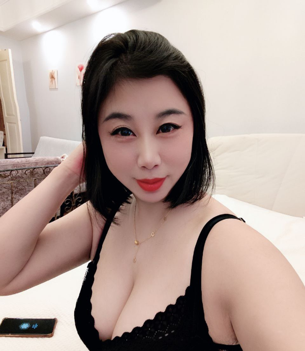 红谷滩喷水熟女-品茶社