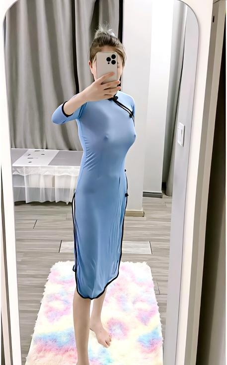 性感女神过年不打烊-品茶社