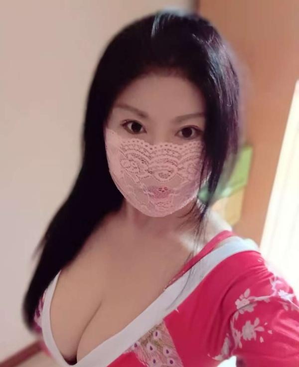 D奶熟女-买色网